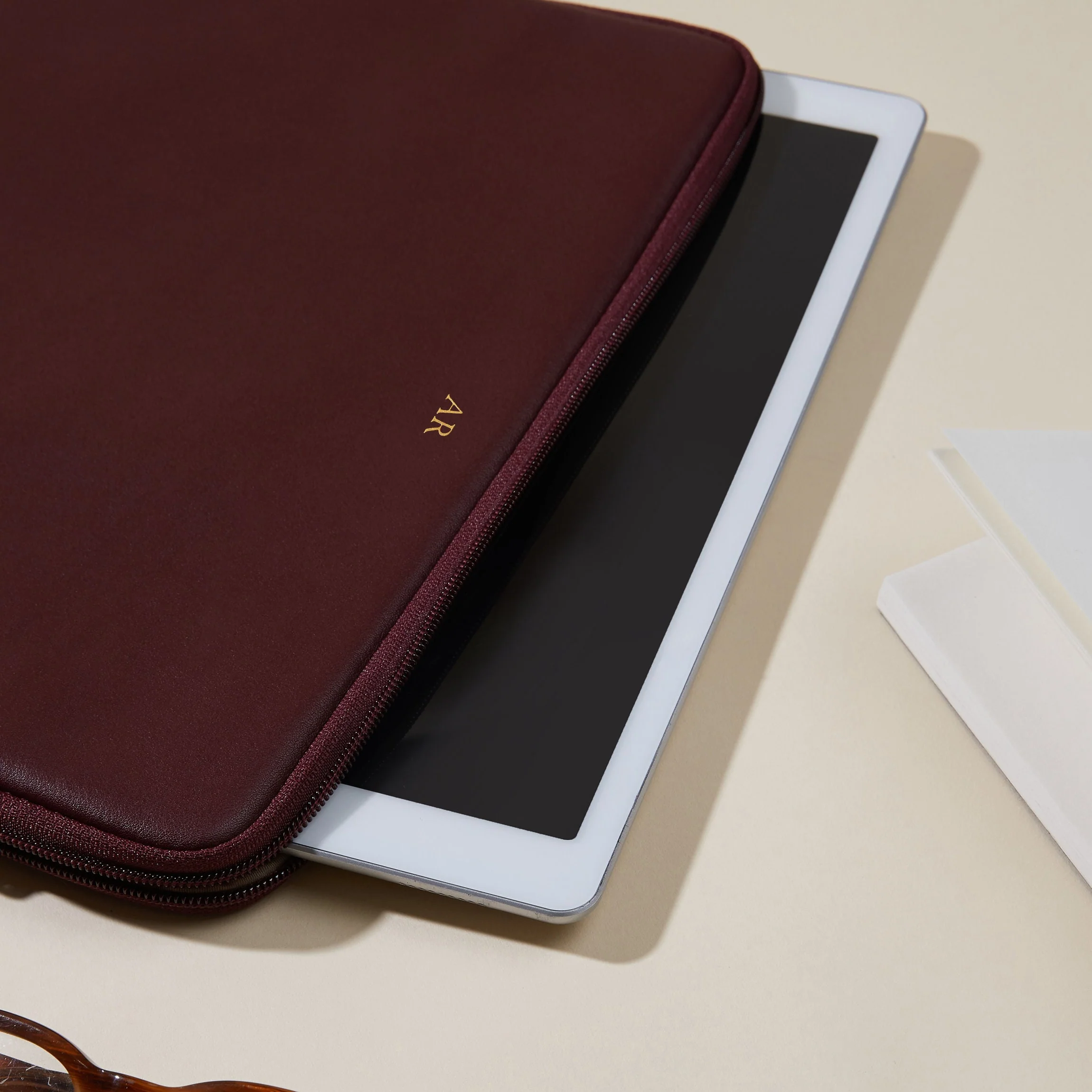 12.9/13 Inch iPad Pro Case Bordeaux - Image 2