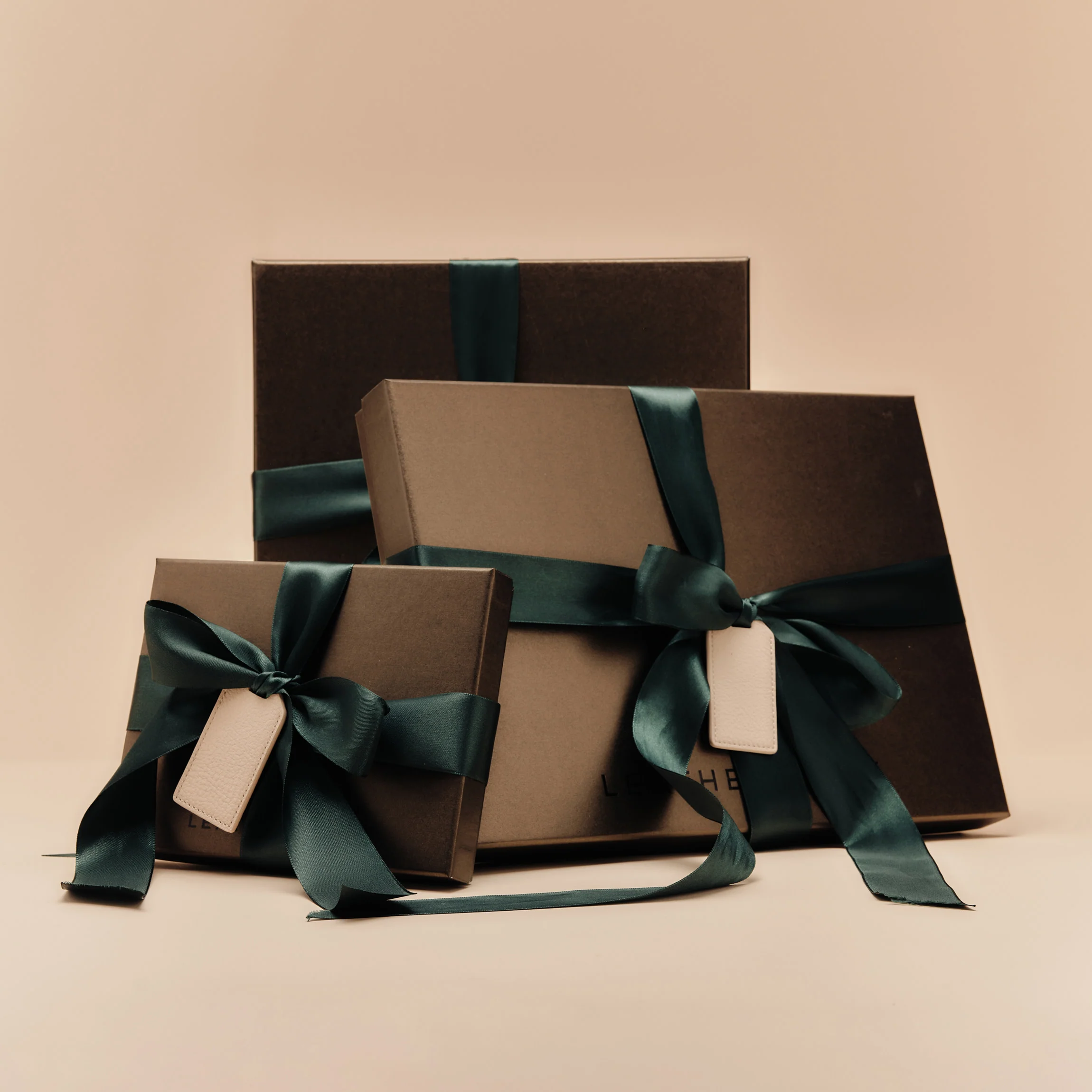 Tech Gift Set Cognac - Image 6