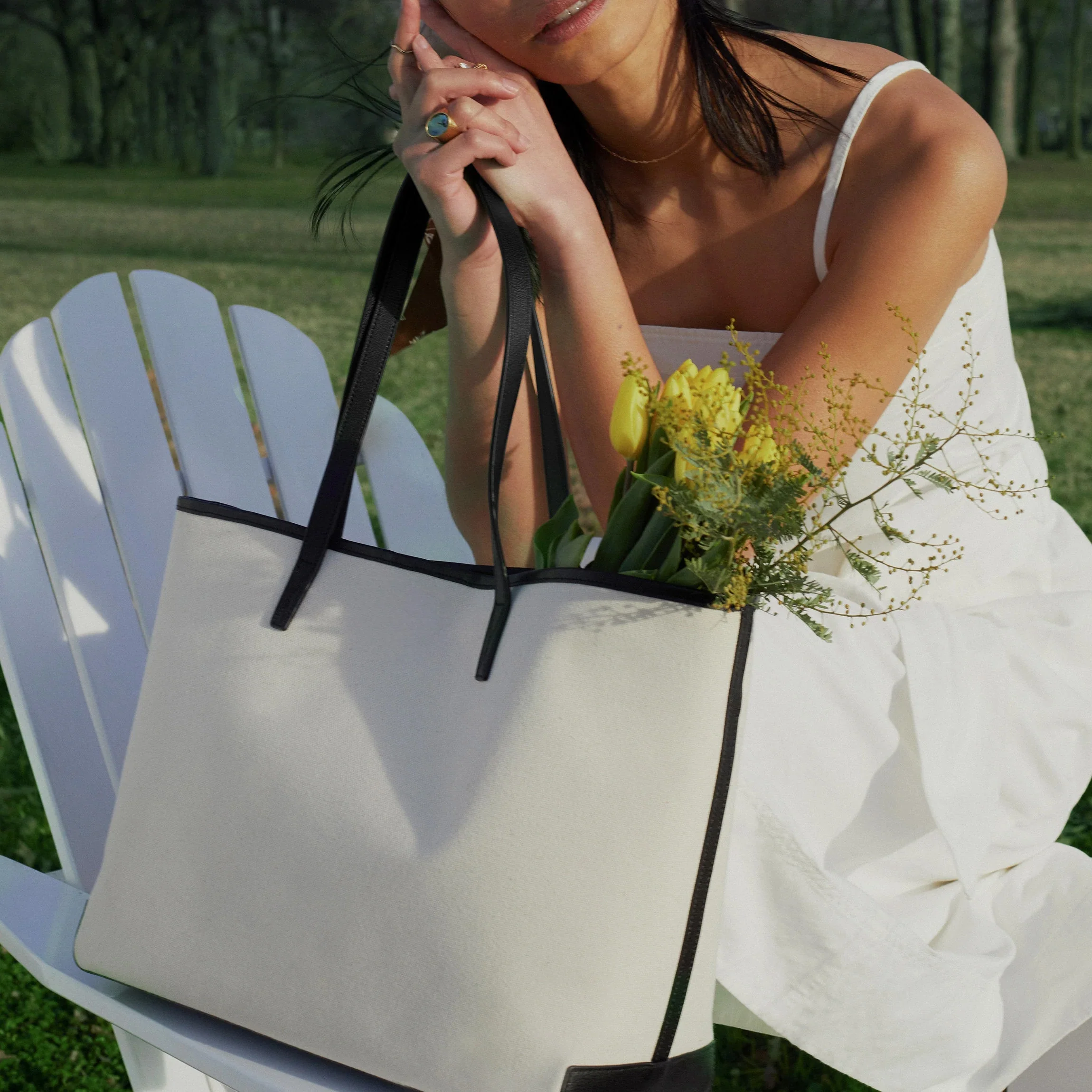 Belmont Tote in Canvas Natural Canvas/Black - Image 2