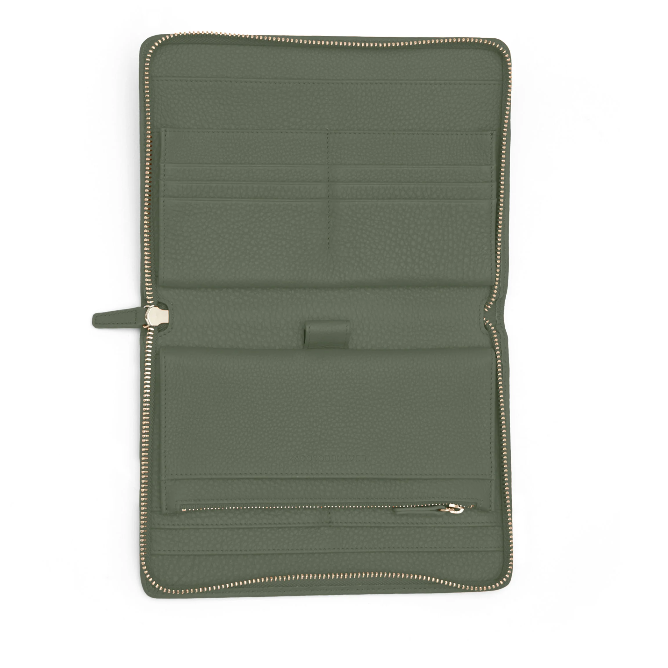 Family Travel Essentials Gift Set Moss - Image 4