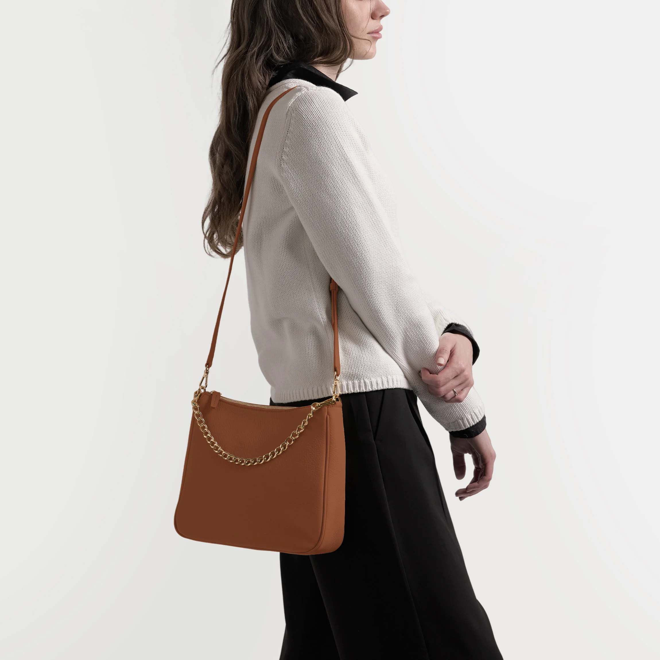 Greta Chain Medium Crossbody Saddle Brown - Image 2