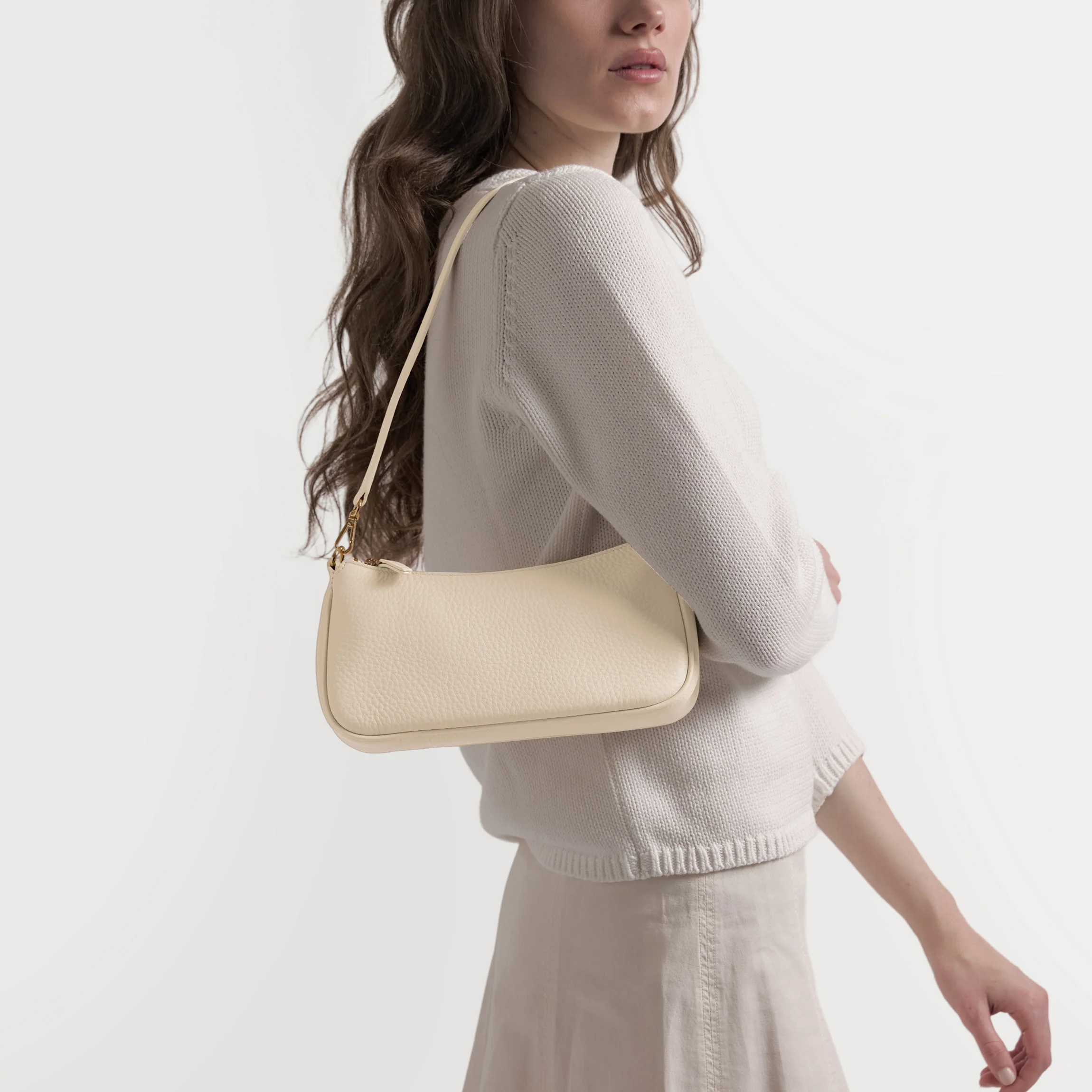 Greta Chain Small Pochette Sand - Image 3