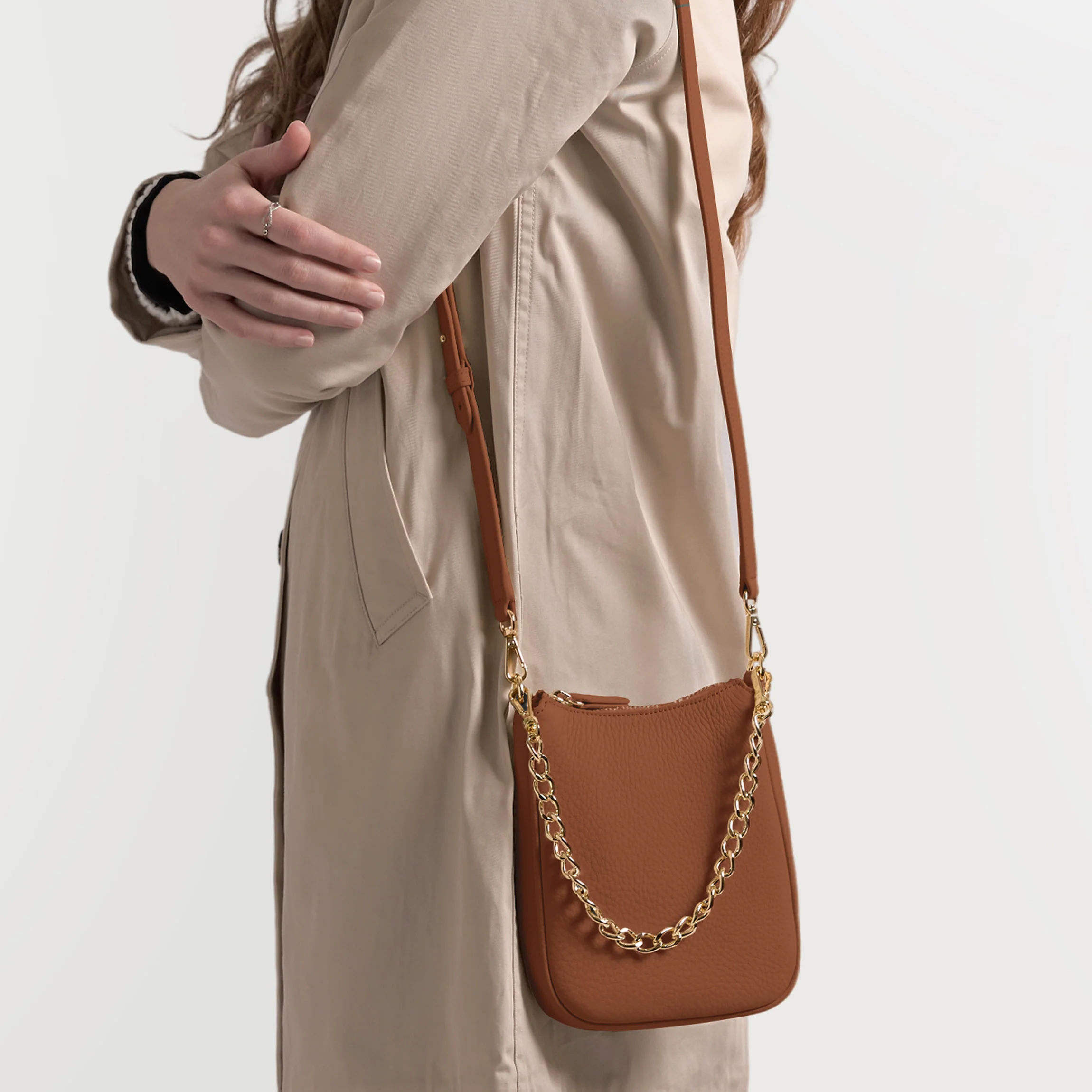 Greta Chain Vertical Sling Saddle Brown - Image 3