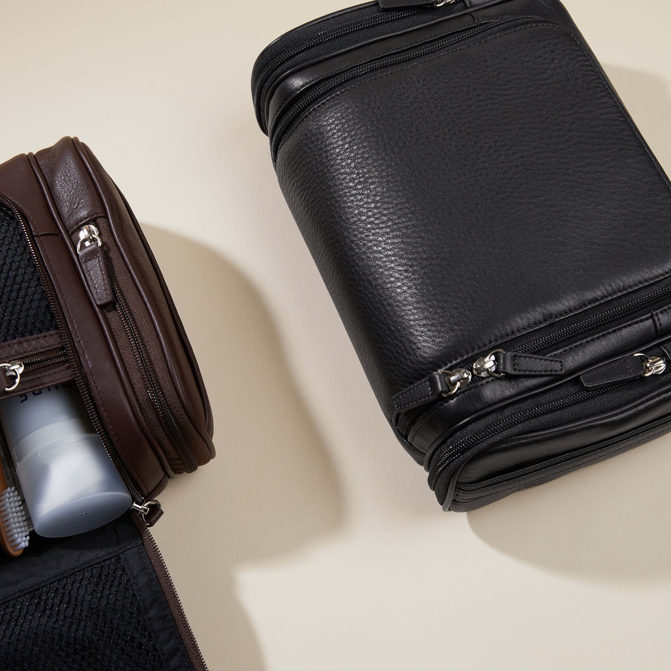 Hanging Toiletry Kit Black Onyx - Image 3
