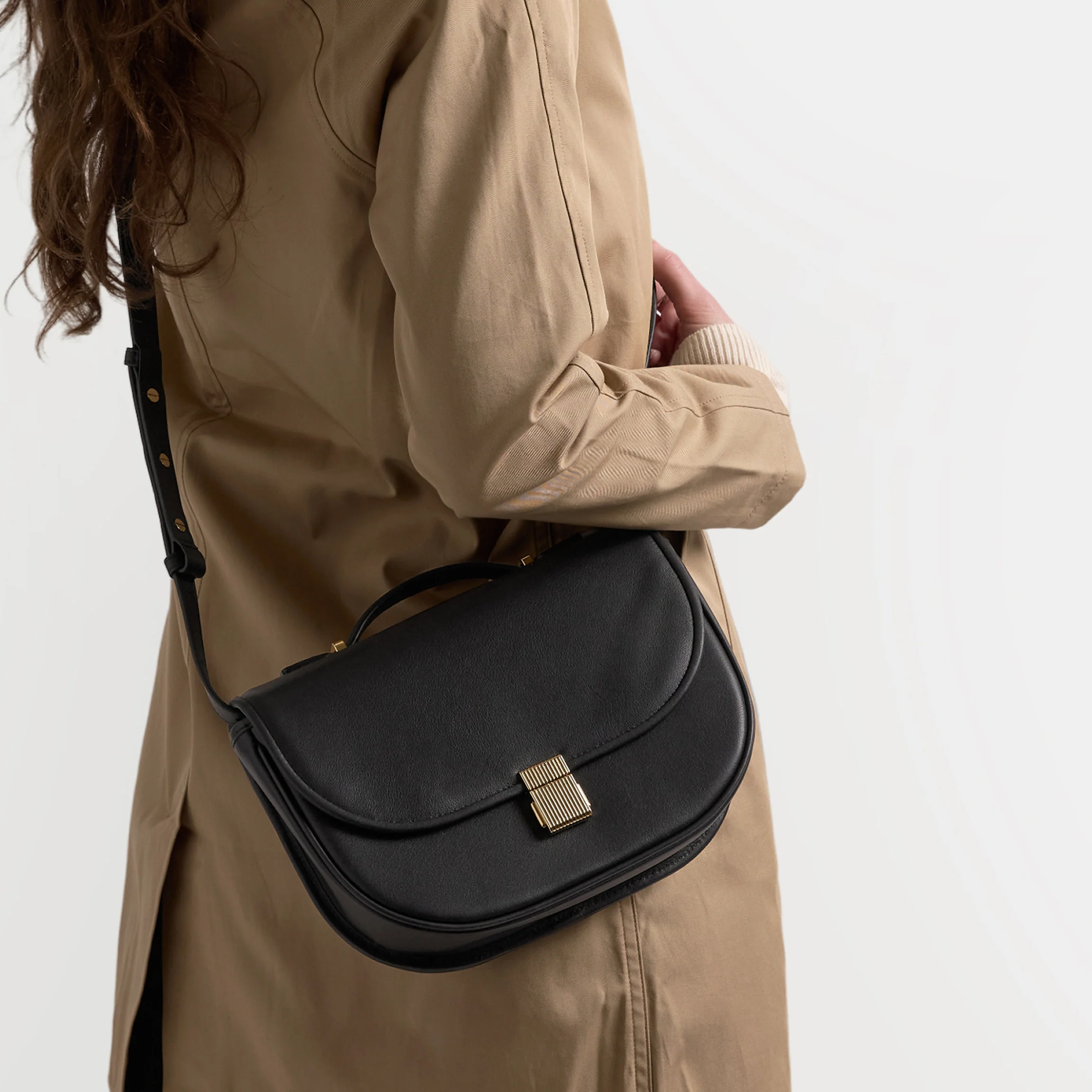 Katy Medium Saddle Bag Black Onyx - Image 2
