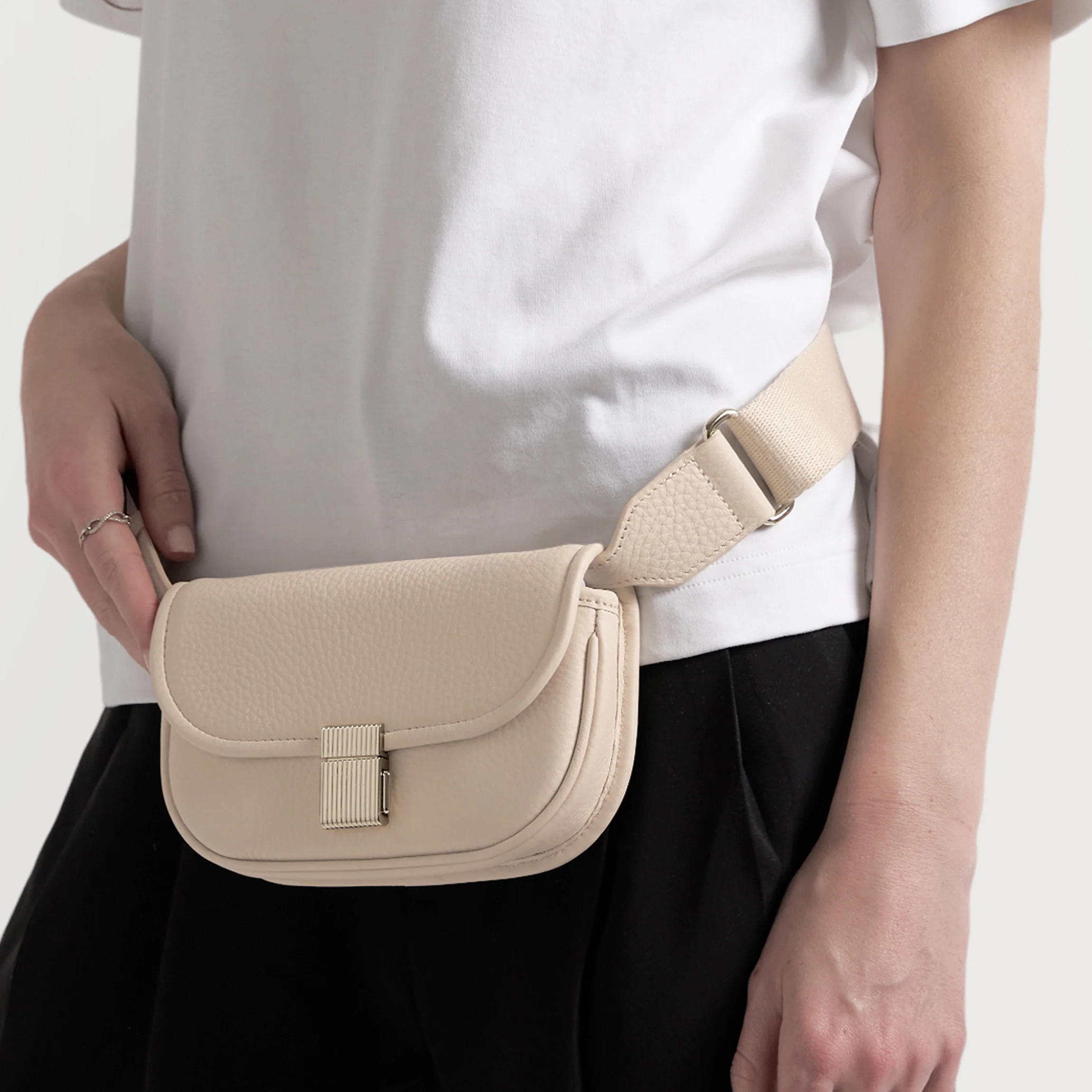 Katy Mini Belt Bag Sand - Image 3