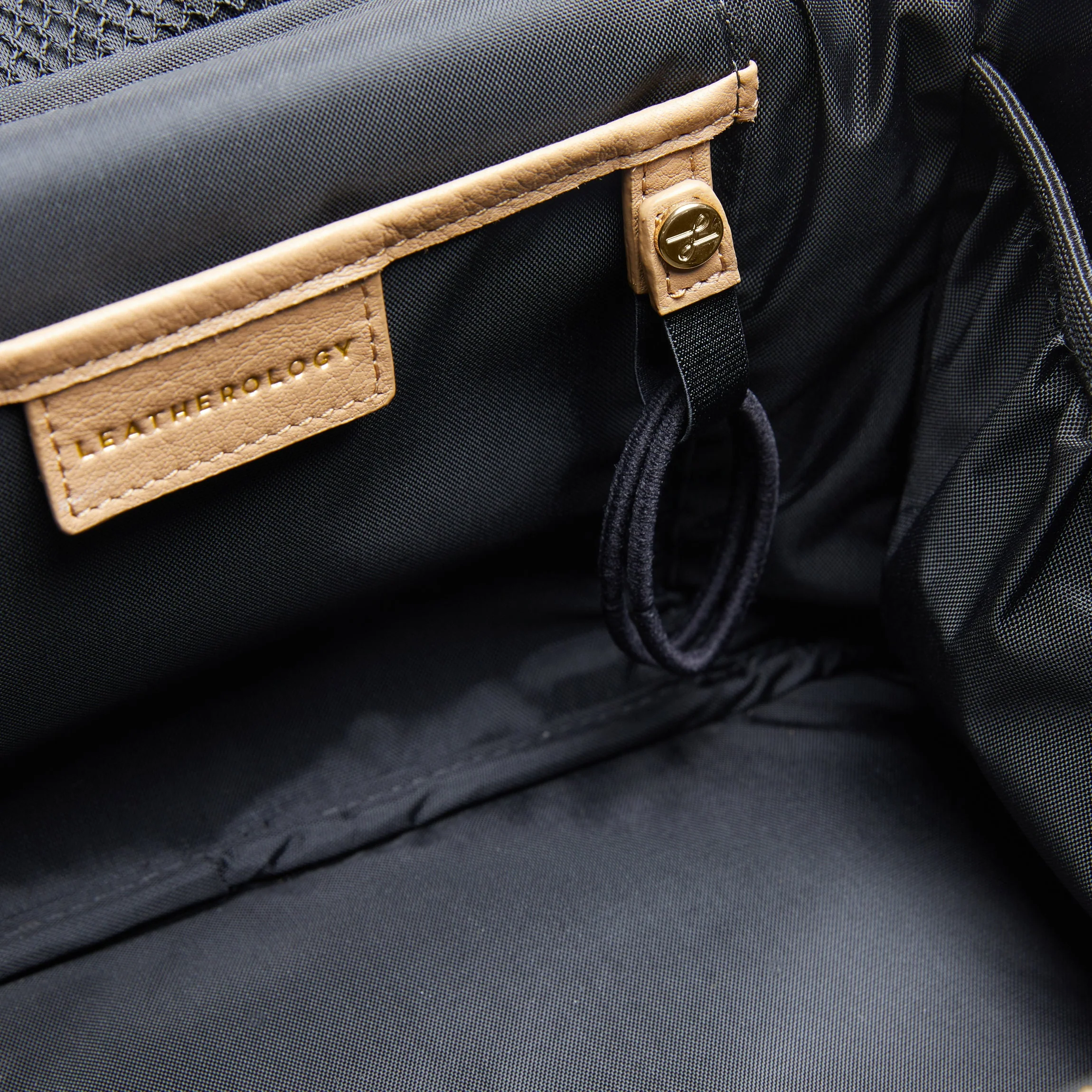 XL Train Case Camel - Image 5