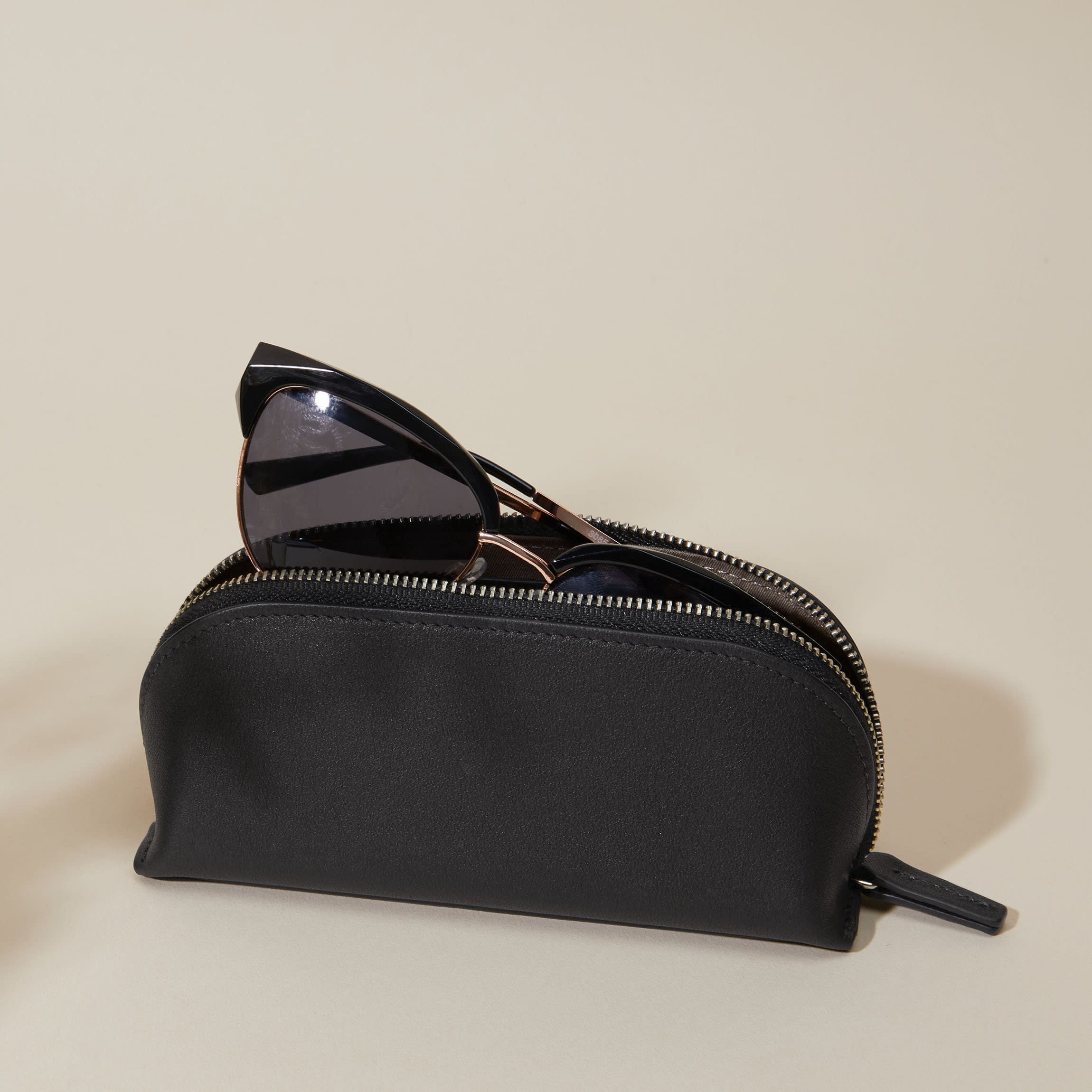 Zip Sunglass Case Black Onyx - Image 2